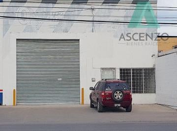 Bodega comercial · 150m² · 3 Estacionamientos · oportunidad¡Renta de Bodega por Las Industrias Tancra