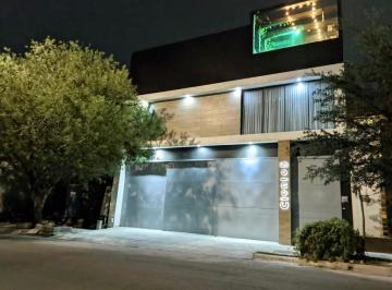 1 · Casa en Venta en Cumbres Monterrey