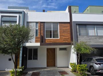 Casa en condominio de 4 habitaciones, Zapopan · Casa en Venta Vitana, Coto Vitana Residencial, con Increible Vista Hacia Bosque