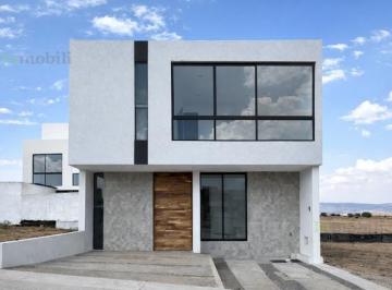 Casa · 161m² · 4 Recámaras · 2 Estacionamientos · Senderos de Monte Verde No.