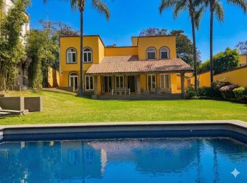 Casa · 500m² · 3 Recámaras · 3 Estacionamientos · Casa en Venta Acapantzingo