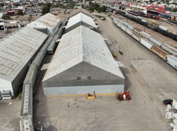 Bodega comercial de 1 habitación, Mexicali · Almacen 2400 m con Espuelas de Ferrocarril