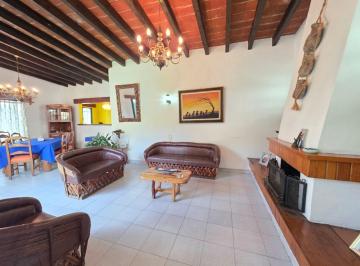 Casa · 207m² · 3 Recámaras · 3 Estacionamientos · Casa Venta Domingo Diez
