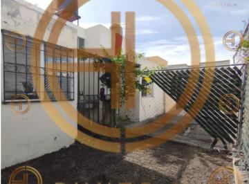 Casa de 2 habitaciones, Xochitepec · Casa con 62 m² Superficie de Terreno y 2 Habitaciones en Venta en Lomas del Manantial