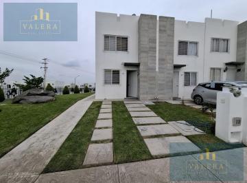 Casa · 78m² · 2 Recámaras · 1 Estacionamiento · Casa en Venta en Fraccionamiento Los Encinos