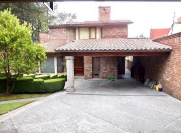 Casa · 428m² · 3 Recámaras · 6 Estacionamientos · Lomas de Vista Hermosa