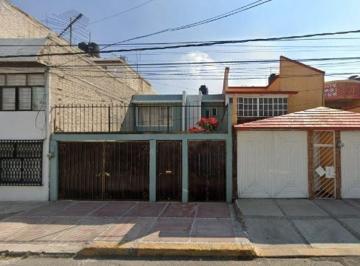 Casa de 3 habitaciones, Nezahualcóyotl · Casa en Venta en Valle de Hoz de Arreba, Valle de Aragón 1a Secc, Nezahualcóyotl, Mex.