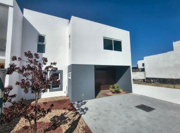 Casa de 3 habitaciones, Querétaro · Casa en Venta en Grand Juriquilla | Recámara en Planta Baja, Roof Garden Excelentes Espacios