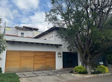 49eed28e99e937d7f61233bb206baf229cb9d408b2cb4dfb1ec63216454abe70 · Casa en Venta en San Wenceslao, Cerca de Patria y Universidad, Zapopan