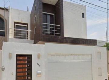 Casa de 5 habitaciones, Saltillo · Recuperación Bancaria en Saltillo, Coahuila
