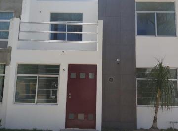 Casa de 4 habitaciones, Tlajomulco de Zúñiga · Casa en Venta en Oportunidad Villas de San Martín