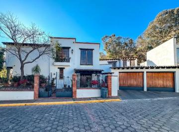 Casa · 517m² · 3 Recámaras · 2 Estacionamientos · Casa en Venta en Zerezotla, San Pedro Cholula Puebla