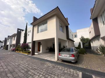 Casa · 255m² · 3 Recámaras · 3 Estacionamientos · Casa en Venta en Fraccionamiento La Concordia