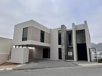 Casa de 4 habitaciones, Monterrey · Residencia en Venta Loma Bonita, Carretera Nacional