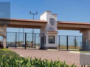 Casa · 3 Recámaras · 2 Estacionamientos · Casa en Ciudad Maderas Residencial Querétaro