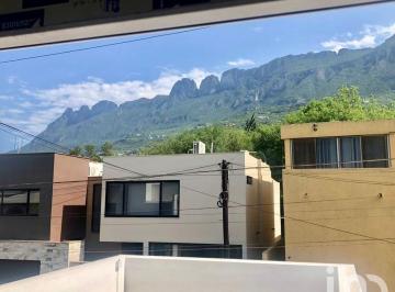 Departamento · 120m² · 2 Recámaras · 1 Estacionamiento · Departamento en Renta Lomas del Valle San Pedro Nuevo León