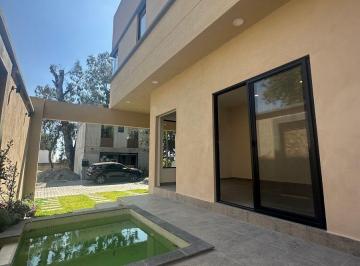 Casa · 190m² · 3 Recámaras · 2 Estacionamientos · Casa Nueva Moderna, Fracc. con Vigilancia, Col. Acapantzingo