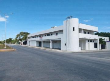 Local comercial · 5 Estacionamientos · Local - Playa del Carmen