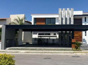 Casa de 5 habitaciones, Emiliano Zapata · Residencia de Lujo en Venta en Paraíso Country Club