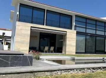 Casa de 4 habitaciones, Emiliano Zapata · Exclusiva Residencia de Tres Niveles con Doble Altura, Alberca y Lujo Total en Paraíso Country Club”