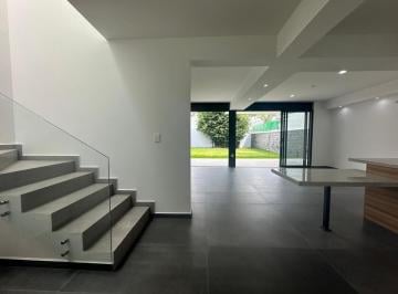 Casa · 270m² · 4 Recámaras · 2 Estacionamientos · Casa Nueva en Venta, Privada con Vigilancia, Zona Norte