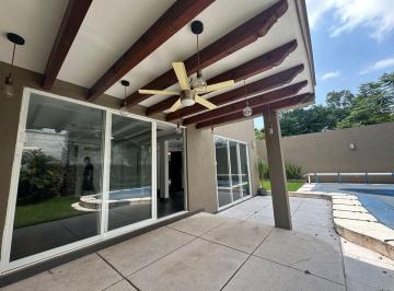 Casa · 257m² · 3 Recámaras · 3 Estacionamientos · Casa Moderna en Venta, Colonia Vista Hermosa