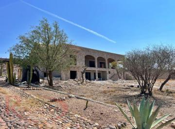 Casa de 4 habitaciones, San Miguel de Allende · Casa con 2000 m² Superficie de Terreno, 4 Recámaras en Venta, San Miguel de Allende