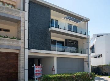 Casa de 3 habitaciones, Benito Juárez · En Venta - Residencia en Laguna I, Puerto Cancún