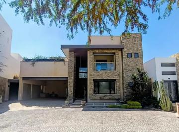 1 · Casa en Venta en La Vinícola Residencial, Torreón, Coahuila de Zaragoza