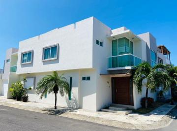 Casa de 3 habitaciones, Alvarado · Casa en Venta! Fracc. Lomas Residencial