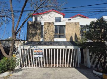 Casa de 6 habitaciones, Guadalajara · Excelente Casa en Venta en Chapalita