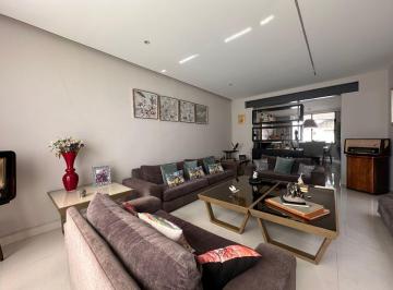 Casa de 4 habitaciones, Huixquilucan · Casa en Venta con Vigilancia
