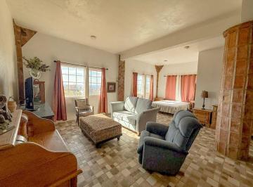Casa de 2 habitaciones, Playas de Rosarito · Casa en Venta en Misión del Mar, Rosarito de 2 Niveles con Vista Parcial Al Mar