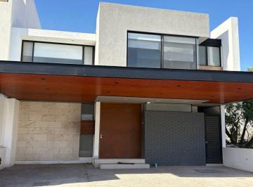 Casa en condominio de 4 habitaciones, Querétaro · Casa en Venta en Lomas de Juriquilla Querétaro, 4 Recámaras. Recámara en Planta Baja