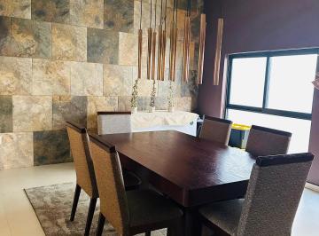 Casa de 3 habitaciones, Huixquilucan · Casa en Venta en Parque de La Herradura con Ubicación Privilegiada Cerca de La Universidad Anáhuac