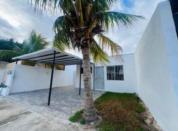 Casa de 2 habitaciones, Mérida · Casa en Venta en Ciudad Caucelremodelada