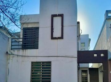 Casa · 120m² · 3 Recámaras · 2 Estacionamientos · Casa en Renta | Privadas de Santa Rosa. Apodaca