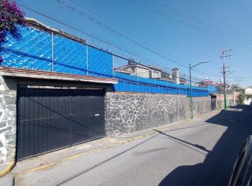 Casa · 220m² · 4 Recámaras · 2 Estacionamientos · Casa en Venta Al Sur de La Ciudad - (4)