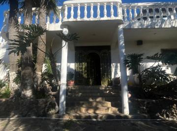 Casa · 220m² · 4 Recámaras · 6 Estacionamientos · Impresionante Casa con Vista Al Mar en Primotapia - (4)