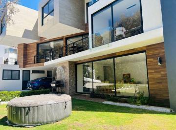 Espectacular casa en Zona Esmeralda con increíble vista Arbolada, iluminación na · Casa en Venta en Bosque Esmeralda