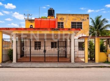 Casa de 3 habitaciones, Cozumel · Casa en Venta en Esquina con 3 Recámaras y Garage – Flamingos II, Cozumel