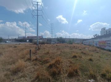 Terreno / Lote , San Pedro Cholula · Terreno en Venta Ubicado Sobre Periferico Frente Al Centro Comercial Explanada