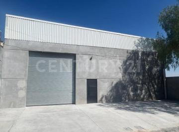 Bodega comercial · 290m² · 4 Estacionamientos · Se Vende Bodega Comercial Cerca de Otilio Saltillo