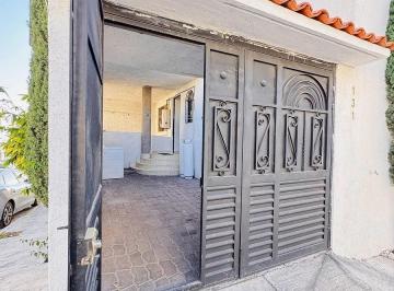 Casa · 320m² · 8 Recámaras · 4 Estacionamientos · Casa en Venta San Pablo Excelente Conectividad de Principales Vialidades