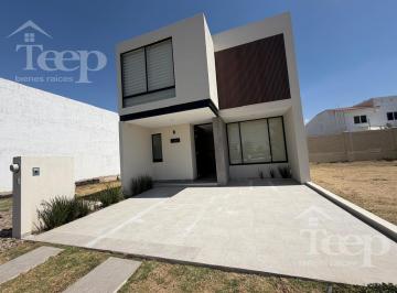 Casa · 163m² · 3 Recámaras · 2 Estacionamientos · Casa en Venta