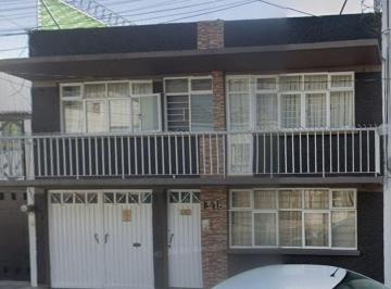 Casa de 3 habitaciones, Benito Juárez · Casa con 179 m² de Superficie de Terreno y 3 Recámaras en Venta en Nativitas