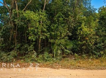 Terreno / Lote · 1m² · Terreno en Venta en Cancún, 264 m², Zona Huayacán, Escriturado - Land For Sale in Cancun, 2,846 Sf