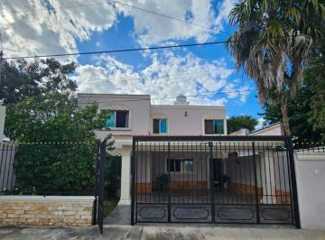 Casa de 4 habitaciones, Mérida · Casa en Venta de 4 Recamaras y Alberca Al Norte de Mérida, Yucatán.