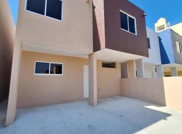 Casa · 126m² · 3 Recámaras · 2 Estacionamientos · Casa en Venta Col Luna Luna