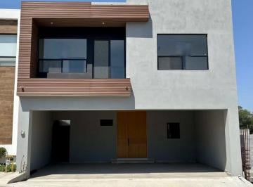 1 · Casa en Venta en Dominio Cumbres